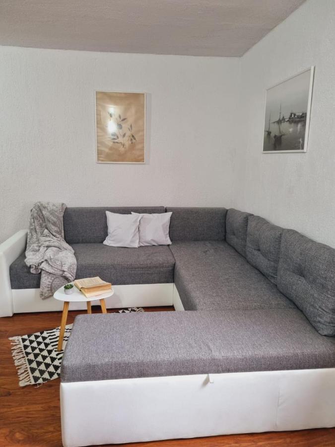 Apartmani 'Cvit' Karlobag Εξωτερικό φωτογραφία