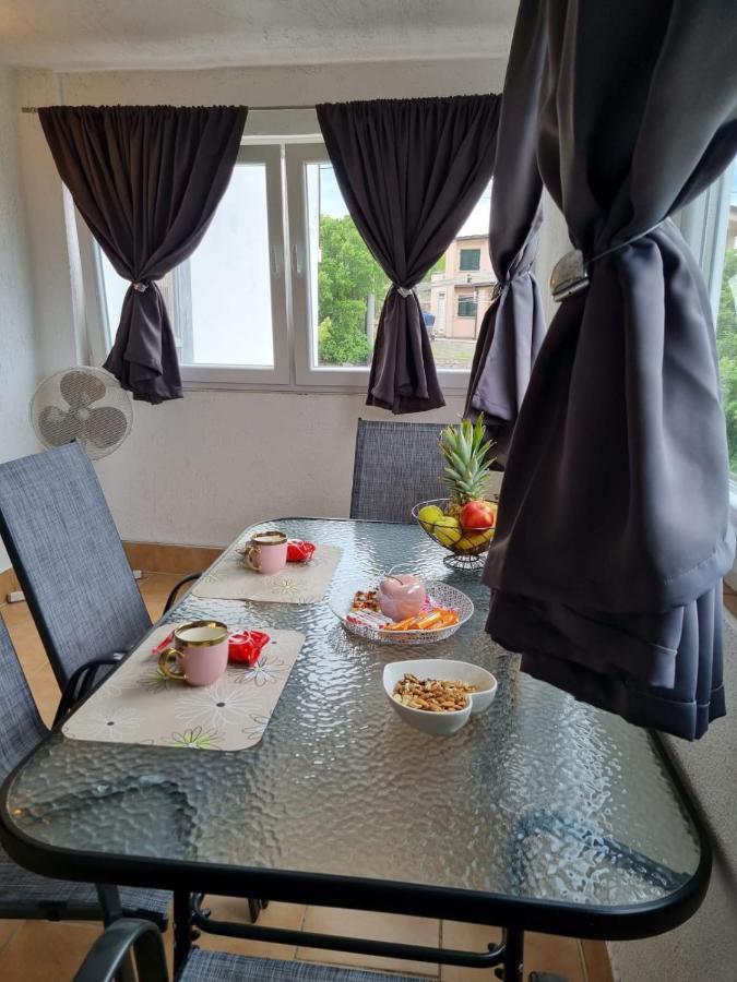 Apartmani 'Cvit' Karlobag Εξωτερικό φωτογραφία