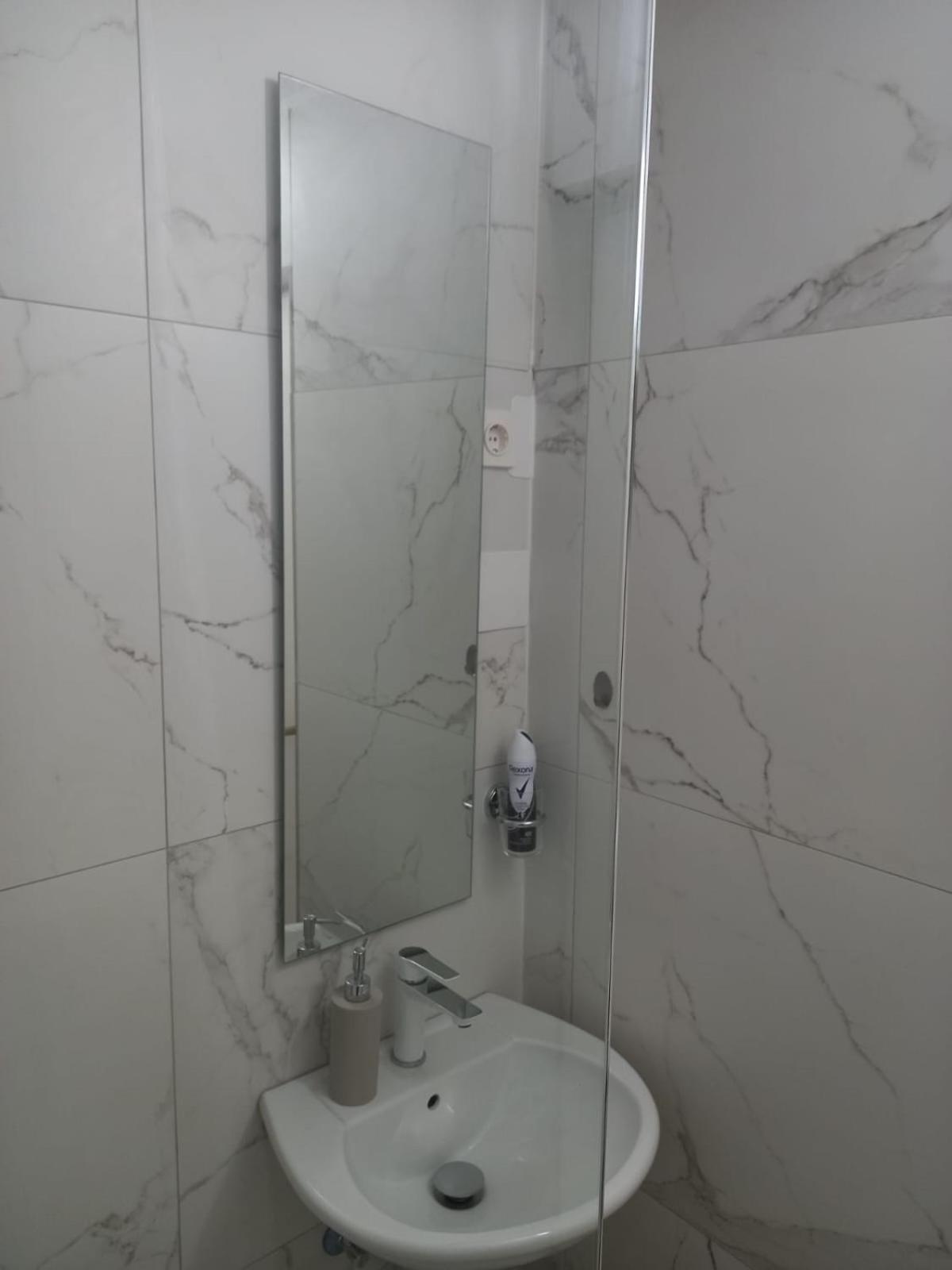 Apartmani 'Cvit' Karlobag Εξωτερικό φωτογραφία